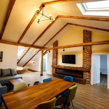 Апартаменты Alpine Loft Кымпулунг-Молдовенеск Экстерьер фото